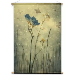 Blauwe bloem met vlinders